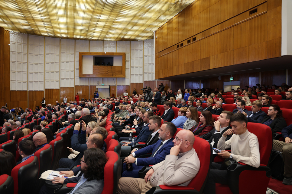 В Мариуполе открылась II Международная конференция по общественно-гуманитарным наукам