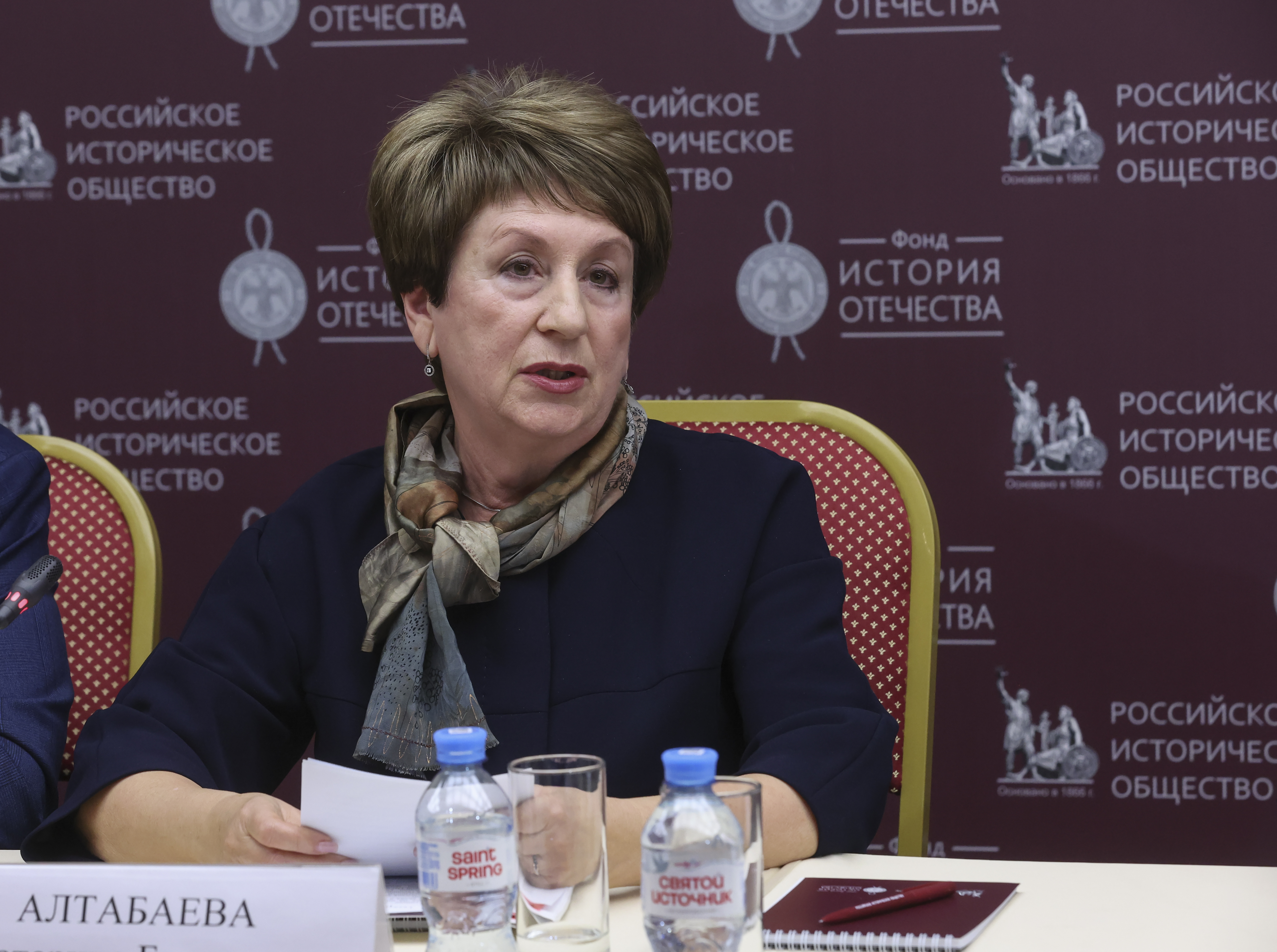 В Доме РИО прошла дискуссия о роли женщин в развитии исторической науки и образования