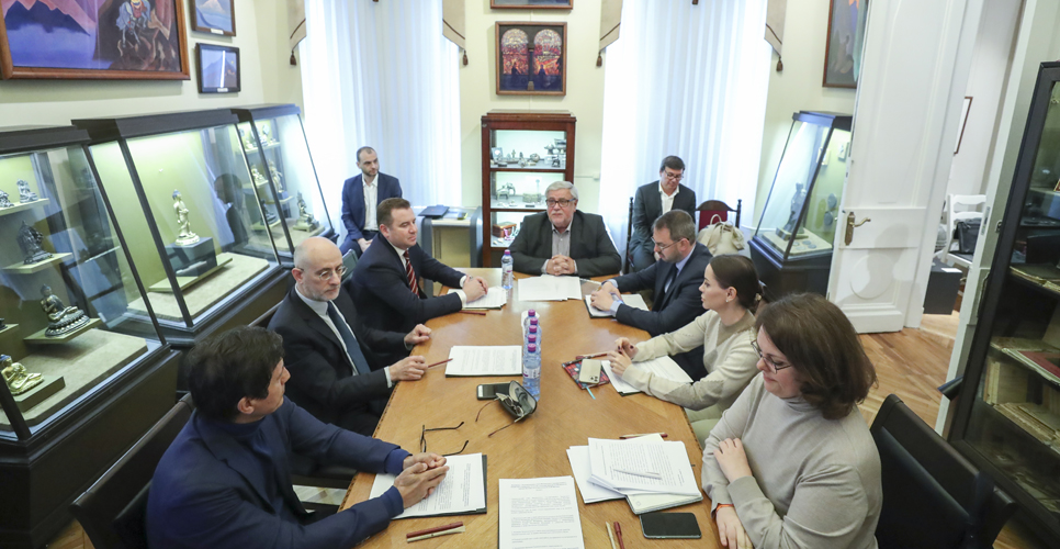 Состоялось первое заседание Попечительского совета Государственного музея Востока