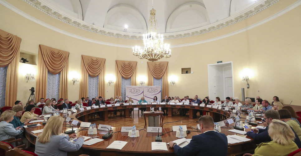 Руслан Гагкуев принял участие в работе круглого стола, посвящённого истории родного края