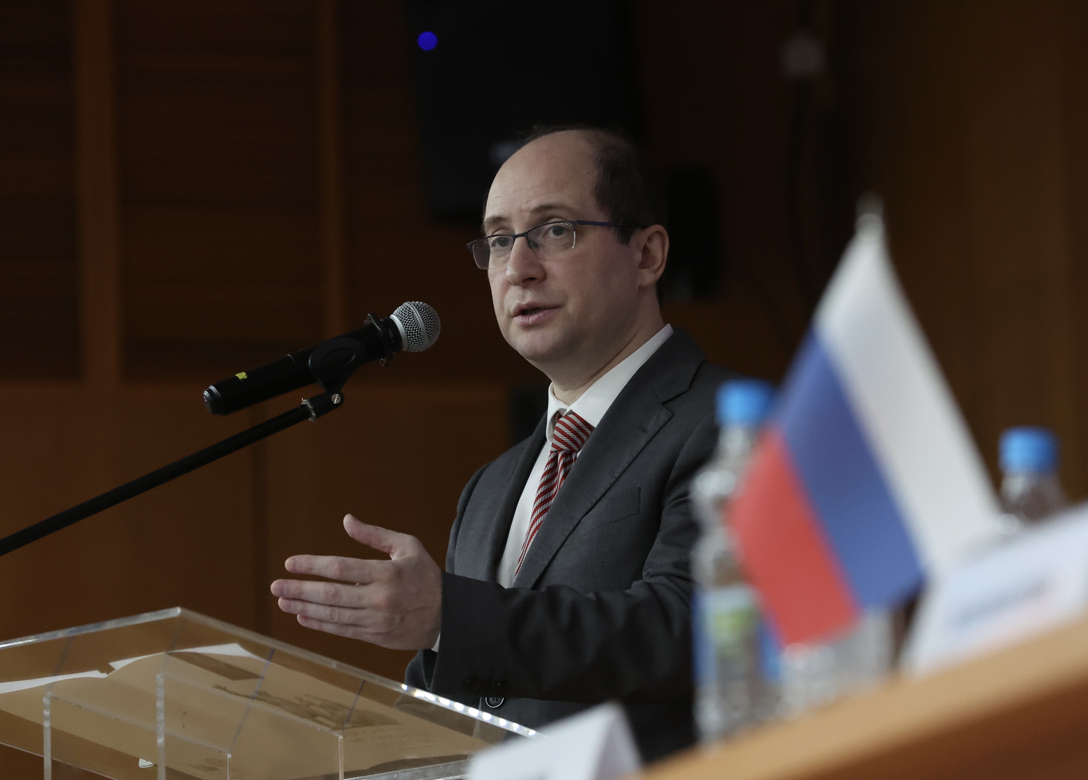 Методику преподавания истории России студентам непрофильных специальностей обсудили в РАО