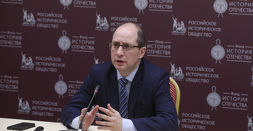 Руслан Гагкуев прочитал лекцию о Гражданской войне преподавателям и студентам ДонГУ