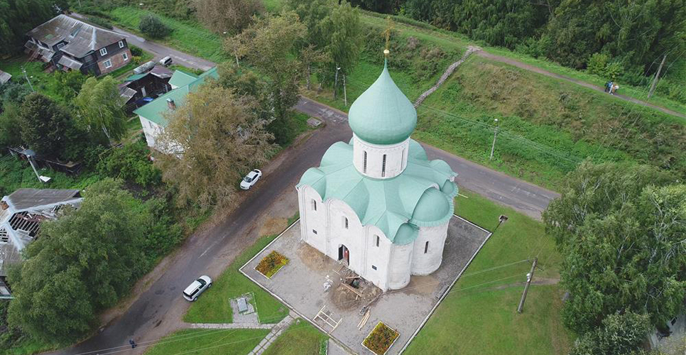 Древности Спасо-Преображенского собора Переславля-Залесского: новые археологические открытия и новые граффити