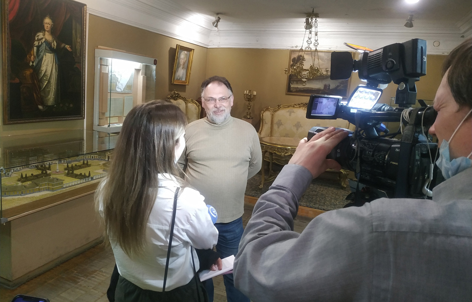 В Саратове отреставрировали уникальный портрет Екатерины II