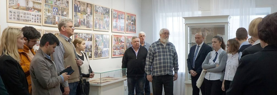 В Орле открылась выставка «О героях былых времён…», посвящённая поэту Е.Д. Аграновичу