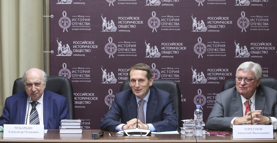 В Доме РИО прошла презентация новых книг А. О. Чубарьяна