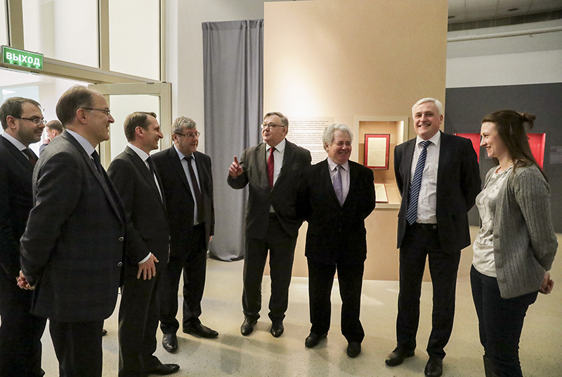 SHAL8845674767784587458796.jpg