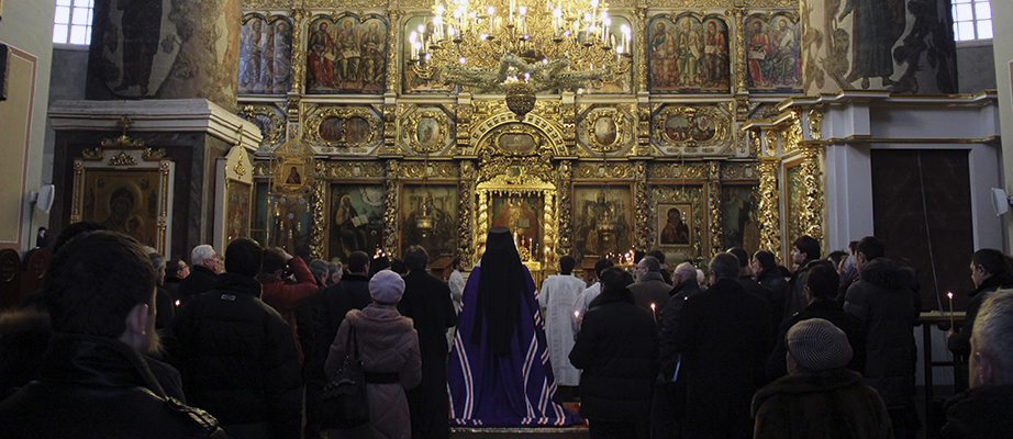 В 11:10 утра, в Большом соборе Донского монастыря состоялась панихида по Василию Осиповичу Ключевскому под покровительством настоятеля Донского монастыря епископа Бронницкого Парамона