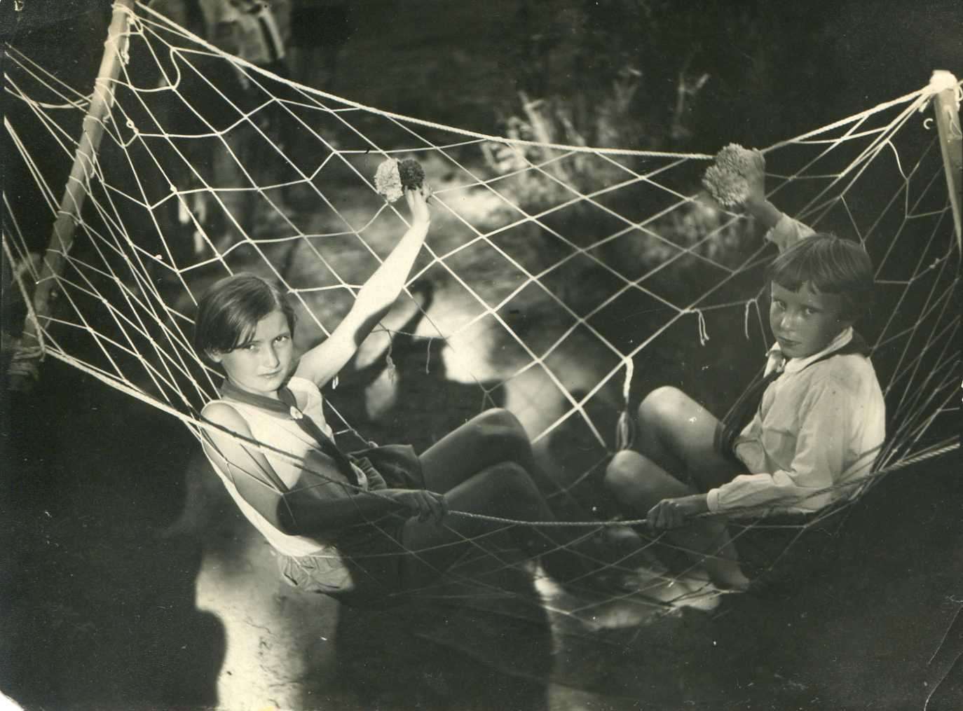 Неизвестный фотограф. Пионерский лагерь в Шлиссельбурге. 1930-е