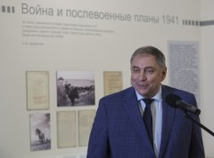 SHAR6232.jpg