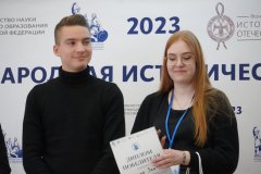 ZDV00823.jpg